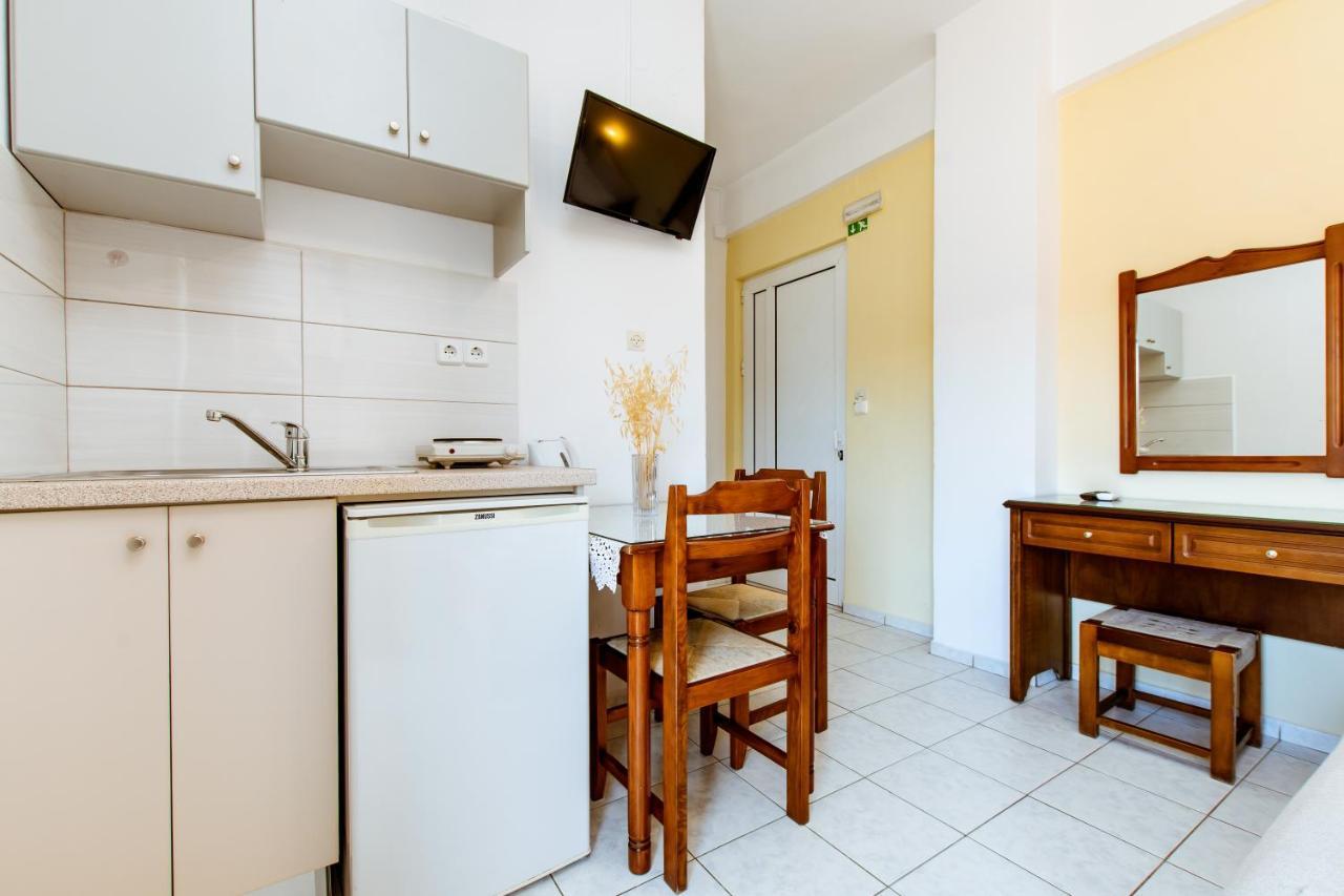 Koulouris Apartments & Studios Kalyves Exterior photo