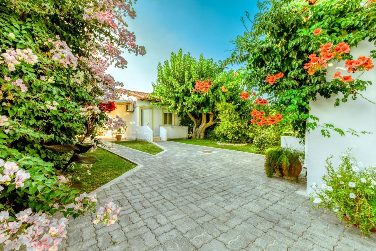 Koulouris Apartments & Studios Kalyves Exterior photo