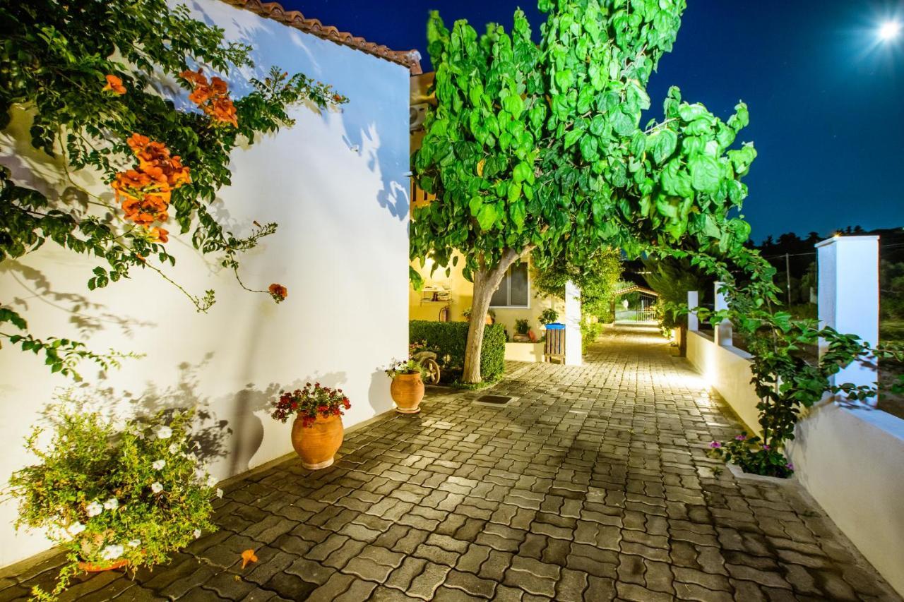 Koulouris Apartments & Studios Kalyves Exterior photo