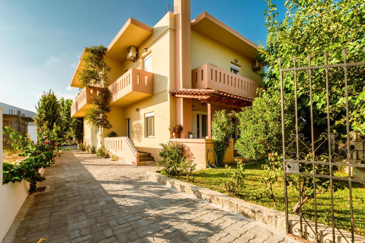Koulouris Apartments & Studios Kalyves Exterior photo